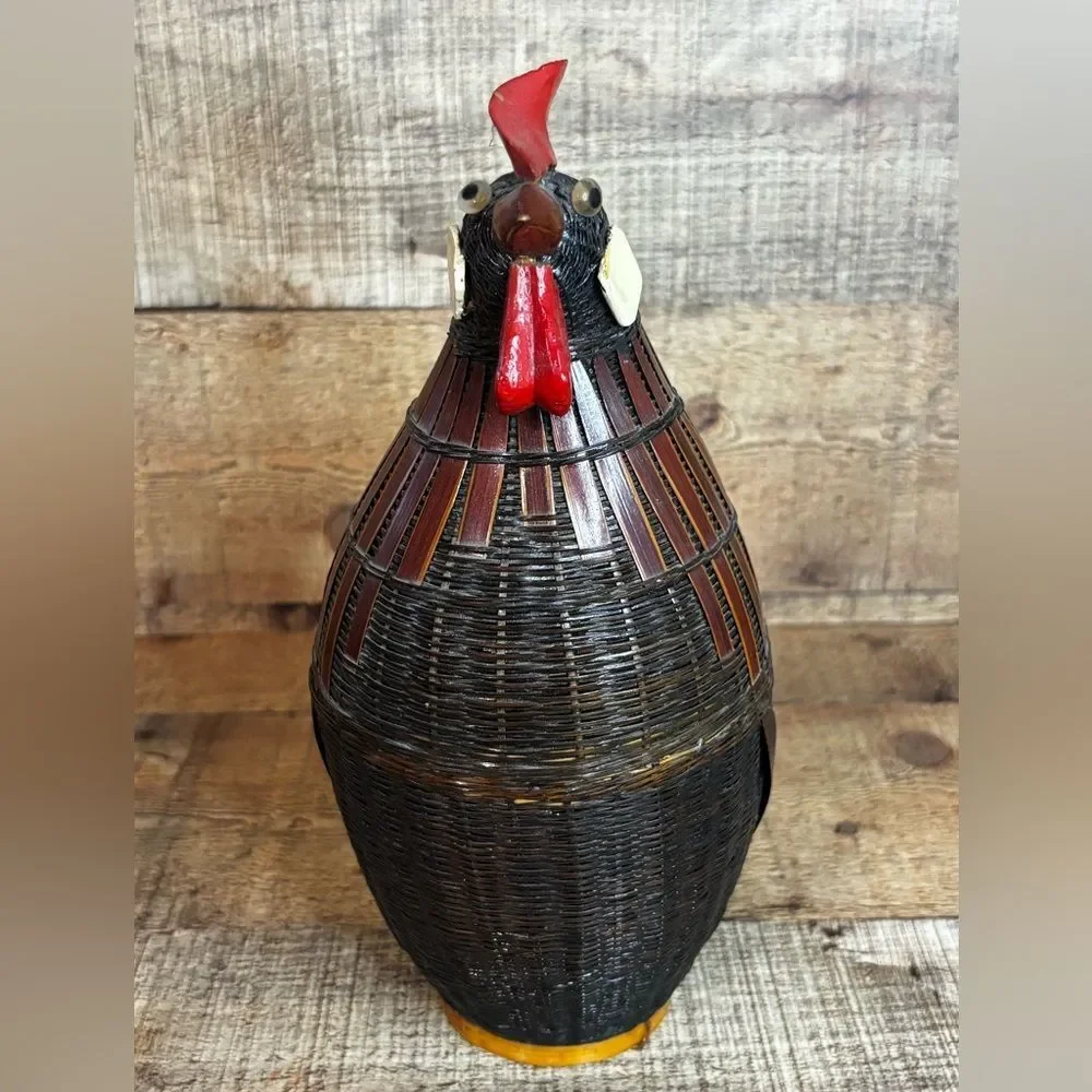 RARE Vtg Shanghi China Wicker Rooster/Chicken Basket w/lid Country Cottage core*